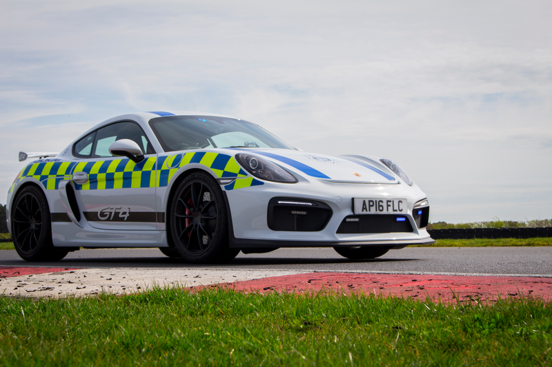 Illustration for article titled This Porsche Cayman GT4 Is A Police Car I Can Get Behind